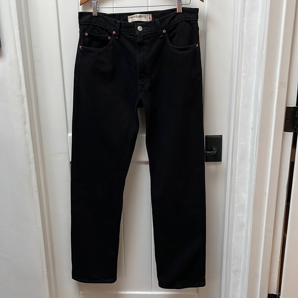 Levi's Black Straight Jeans Classic Fit